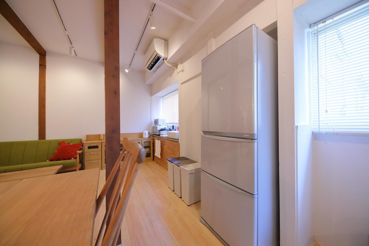 Raku Hostel Osaka Buitenkant foto
