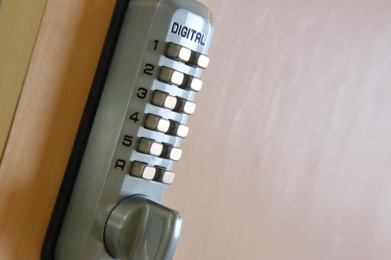 Raku Hostel Osaka Buitenkant foto