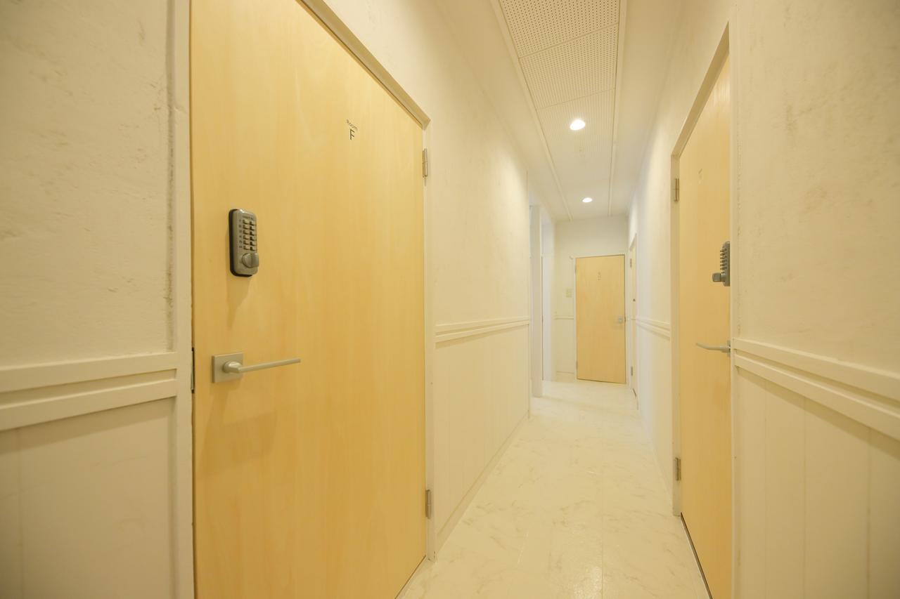 Raku Hostel Osaka Buitenkant foto