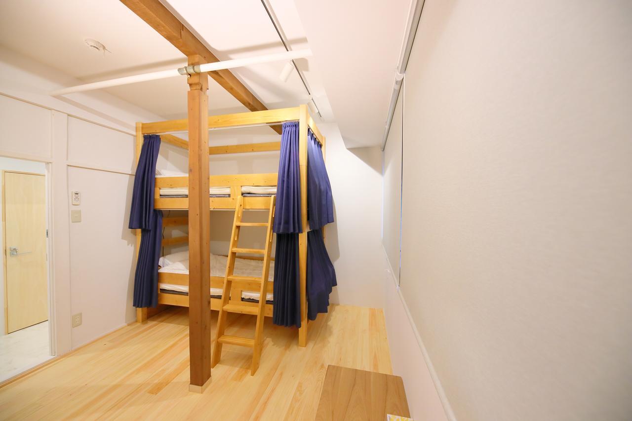 Raku Hostel Osaka Buitenkant foto