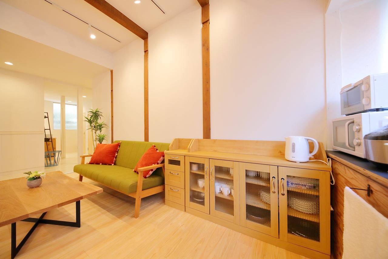Raku Hostel Osaka Buitenkant foto