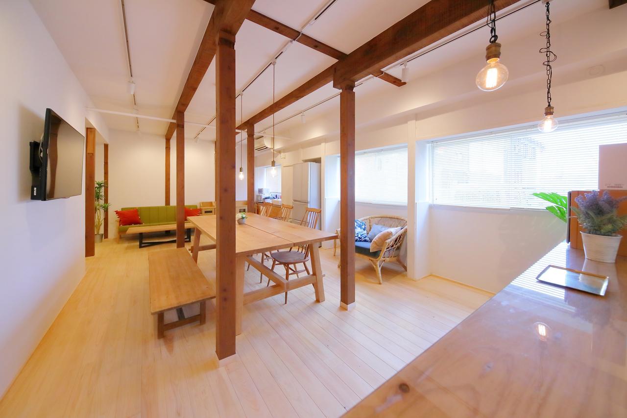 Raku Hostel Osaka Buitenkant foto